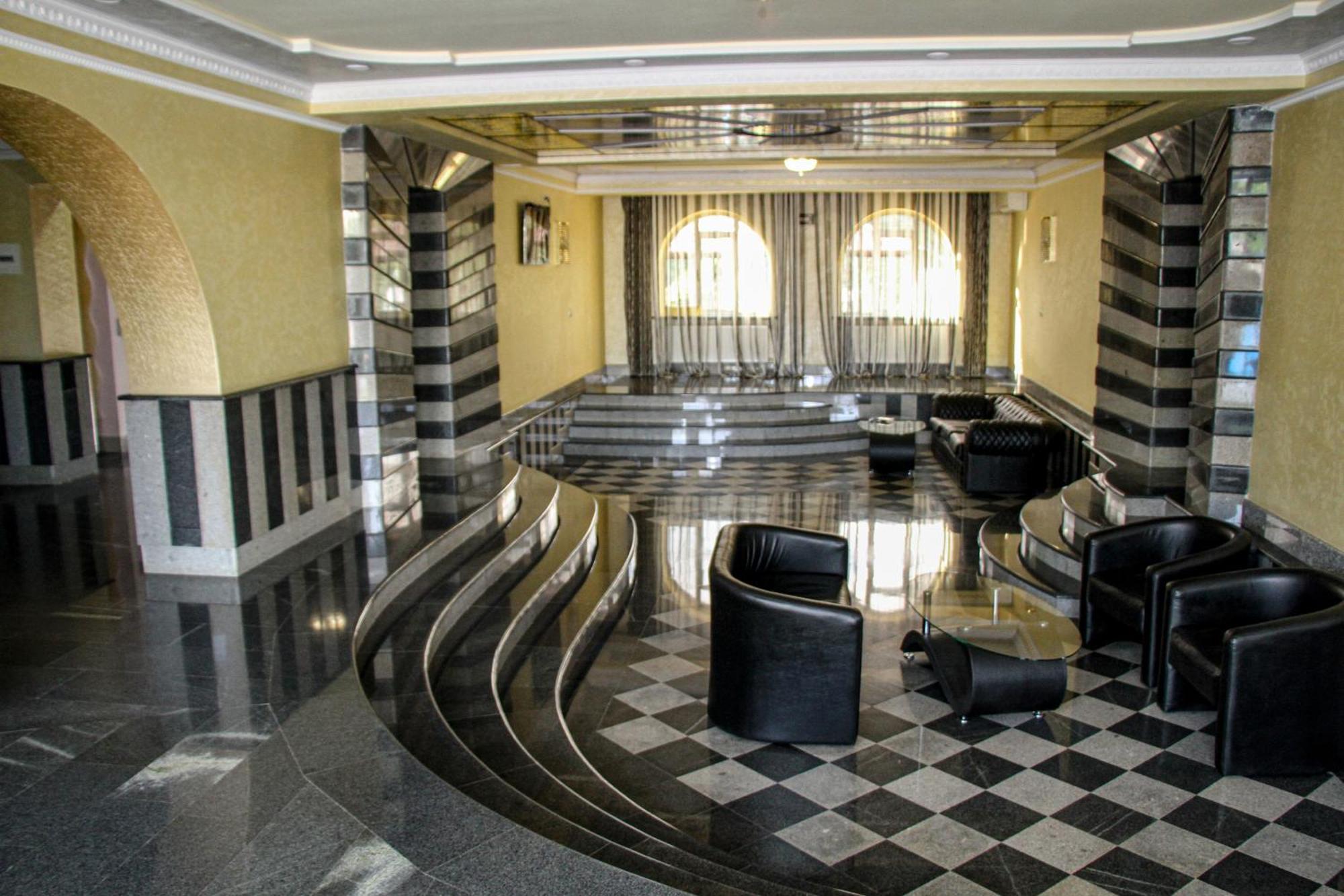 Grand Hotel Kapan, Armenia Exterior foto