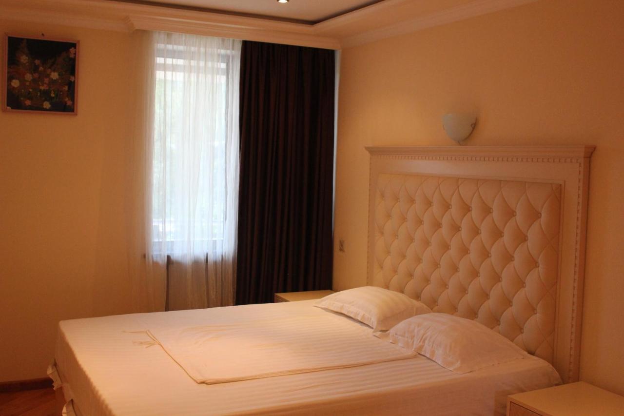 Grand Hotel Kapan, Armenia Exterior foto